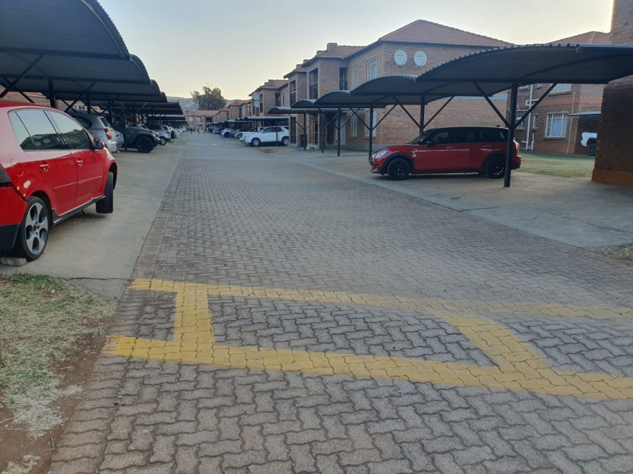 3 Bedroom Property for Sale in Waterval East North West